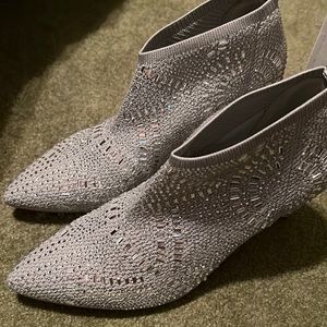 Lauren Lorraine booties silver size7.5